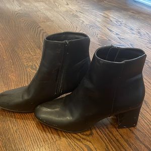 Chinese Laundry Davianna Ankle Bootie- Black